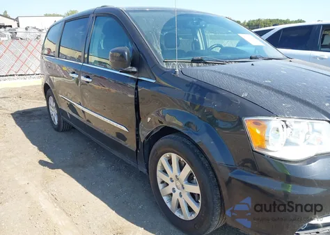 2015 Chrysler Town & Country Touring from USA, damaged, VIN 2C4RC1BG5FR554065